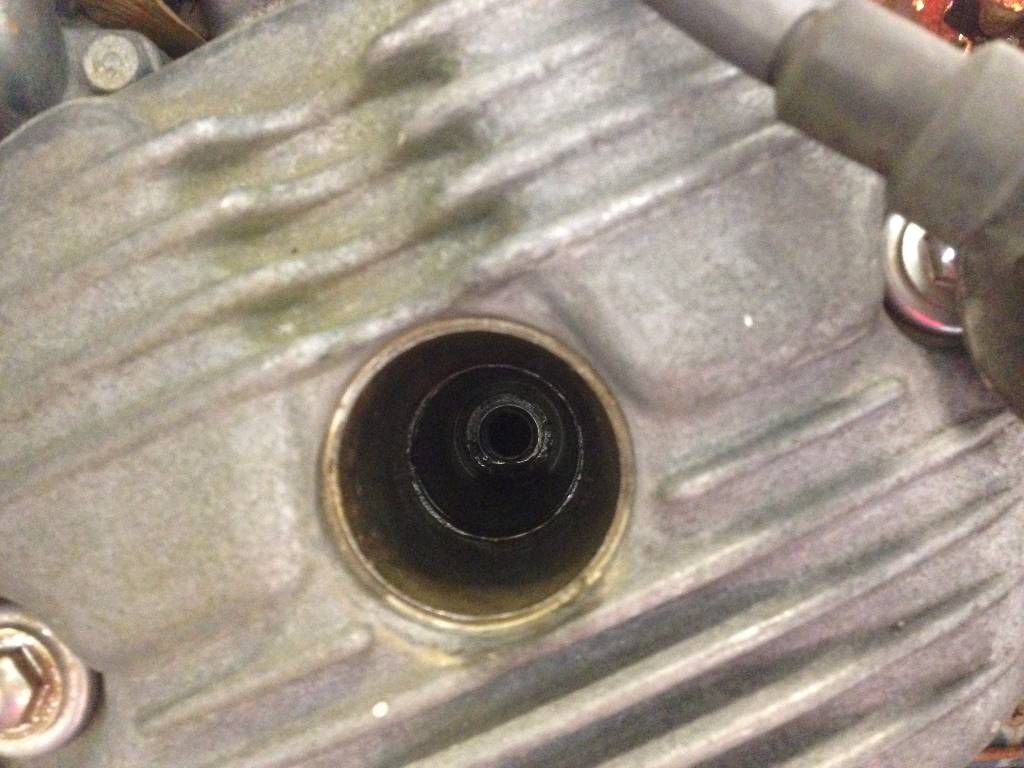 Right Side Sparkplug Hole