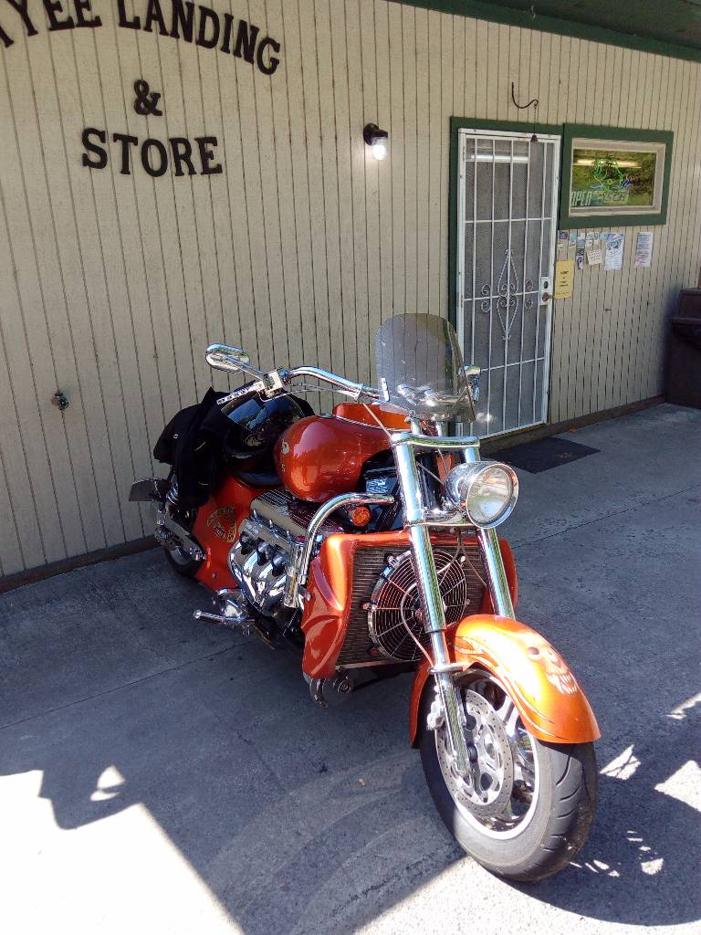 502cui V8 in a bike, only in america!