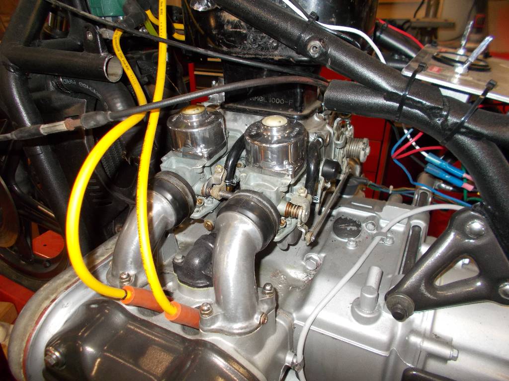 This is a set of GL1000 carbs on my test engine.