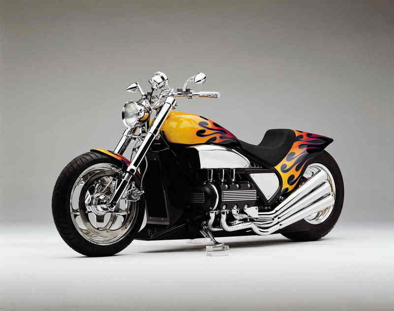 2004-honda-valkyrie-rune-47_800x0w.jpg