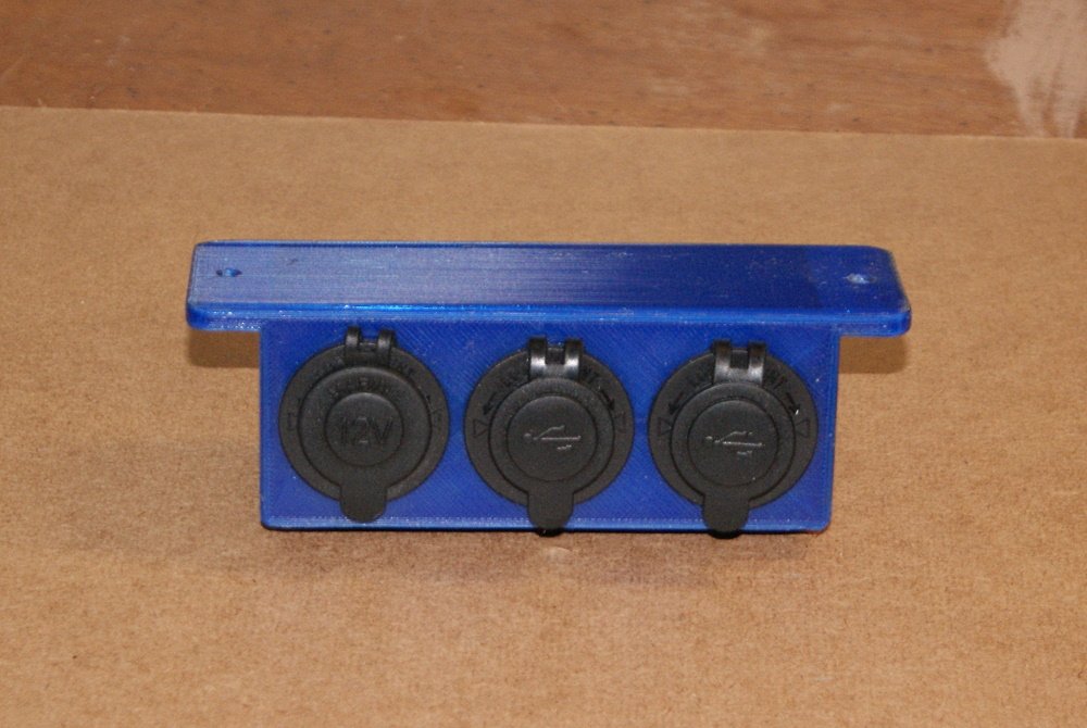 Plug box 1.jpg