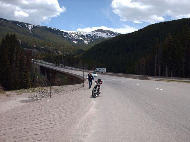 GL1-242 and Black Gold Retriving The Lost Hard Bag Cover From Black Golds Bike...