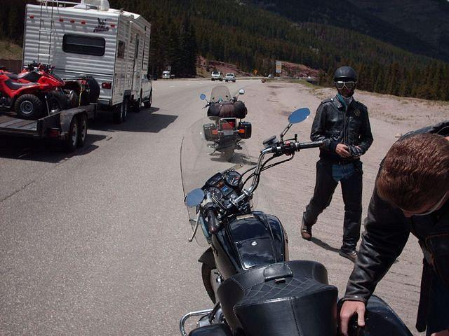 BlackGold Reinstalling The Lid, And Brant Walking Up