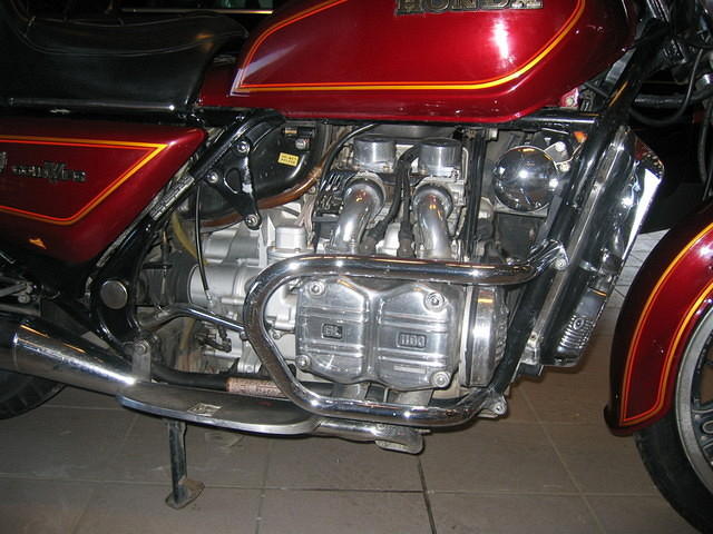 geir_gl1100_goldwing5