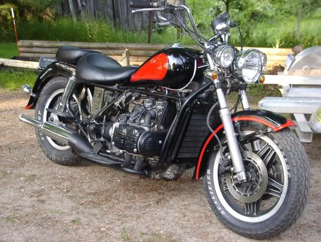 CharlieT's "Shadowing" 1982 GL1100