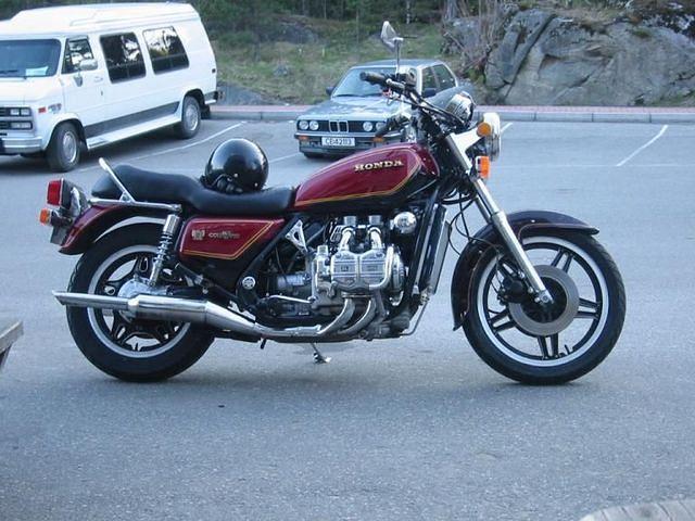 John's GL1100 Standard