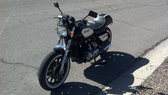 83nakedwing