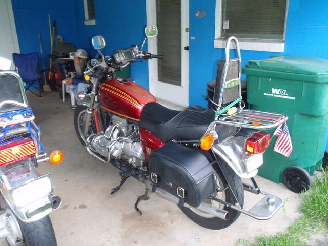 03 Bags mounted and rear turn signals relocated