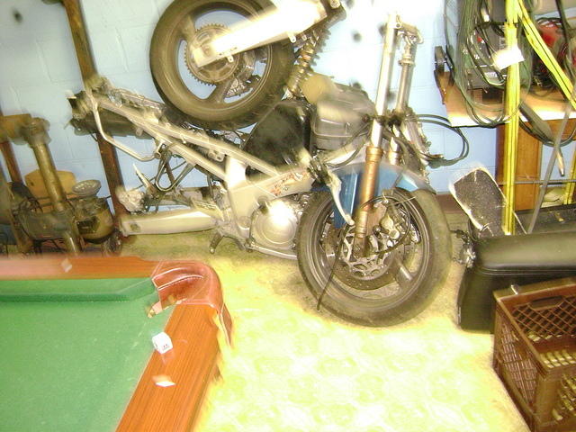 THE FZR AND R6 PROJECT ON HOLD