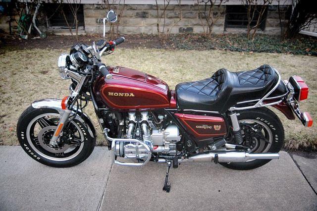 1982 GL1100 No more ape hangers, and an all new parts sporty look!