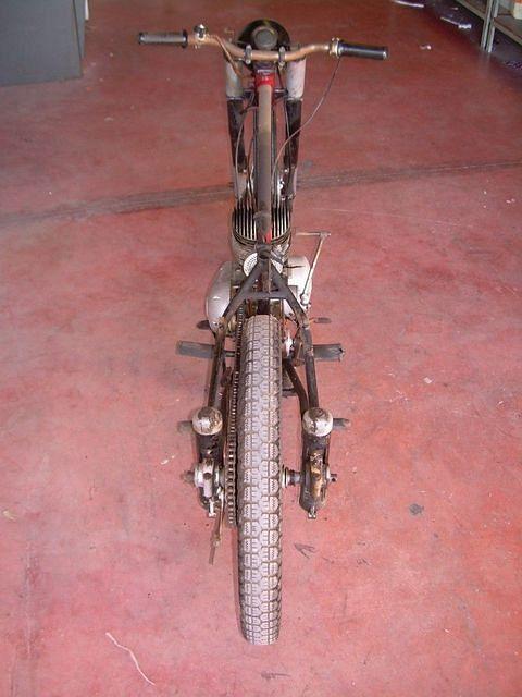 TAIL TOP VIEW 