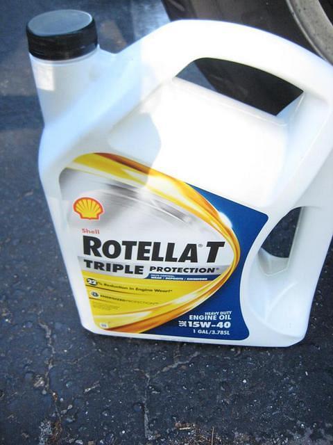 Rotella15W40.jpg