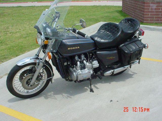 May 08 JC Whitney Gel Seat.  Very comfortable, so honk'in big, I can't get the luggage rack back on.