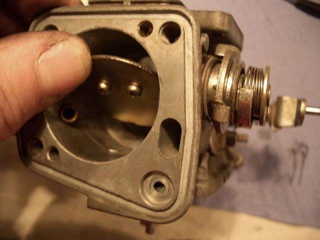 Here's one of many reasons why NOT to pull out the axles:
you need to remove these screws and
they are of a very special type;