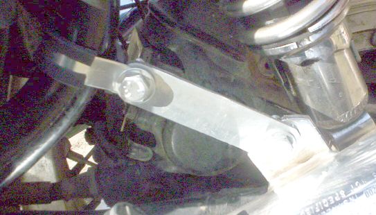 Simple exhaust hanger