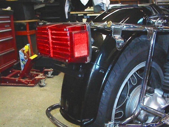 Taillight lowered, fender painted, rack chopped 1