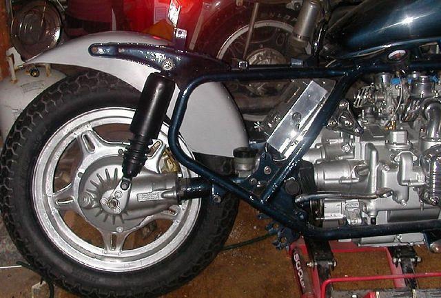 meddle rear fender placement