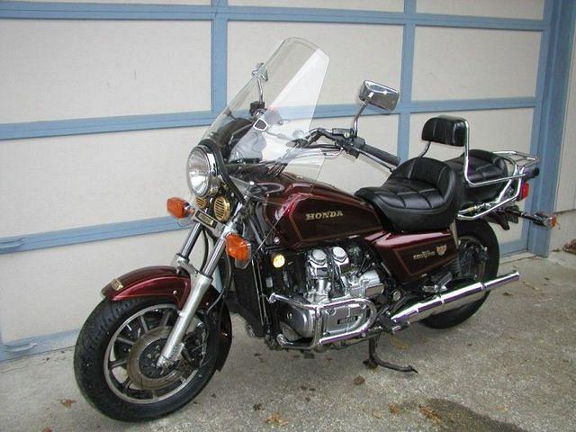 84%20Goldwing%20Standard%20008.jpg