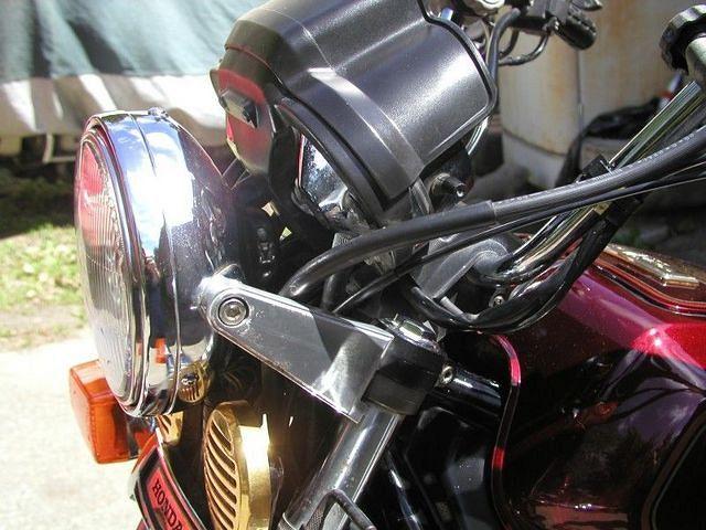 Standard_Headlight 003.jpg