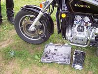 Pauls 1200 needed a set of brake pads up front