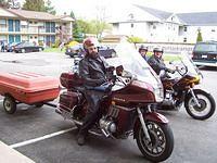 Frenchy & my 82 gl1100 (no I'm not sleeping, I'm playing with the GPS)