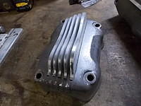 valve cover fins 033